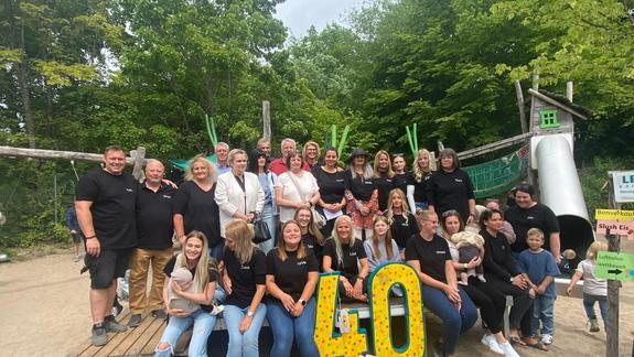 Bild Erzieherinnen 40 Jahre Jubiläum Kita