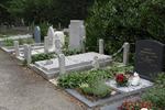 Foto von Gräbern auf einem Friedhof